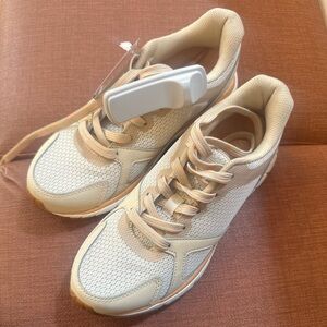 Vionic Cream and Orange Sneakers with Breathable Mesh